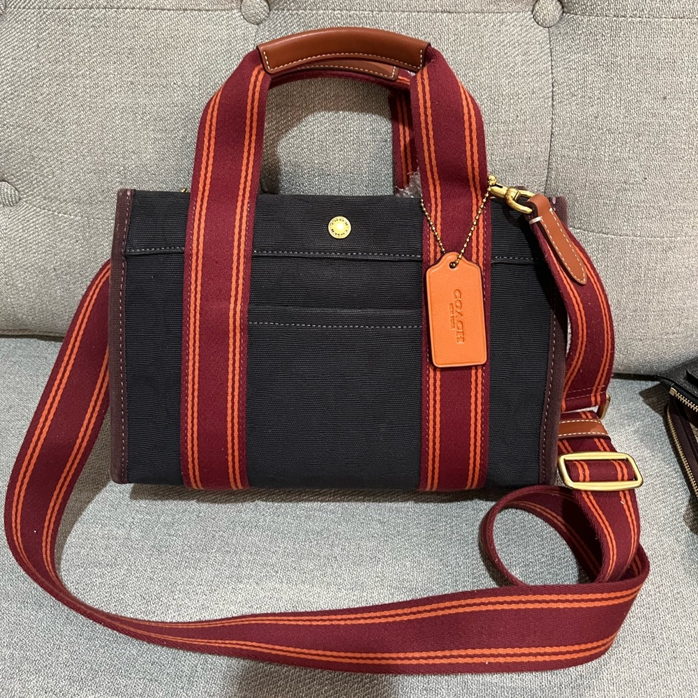 Coach bag .